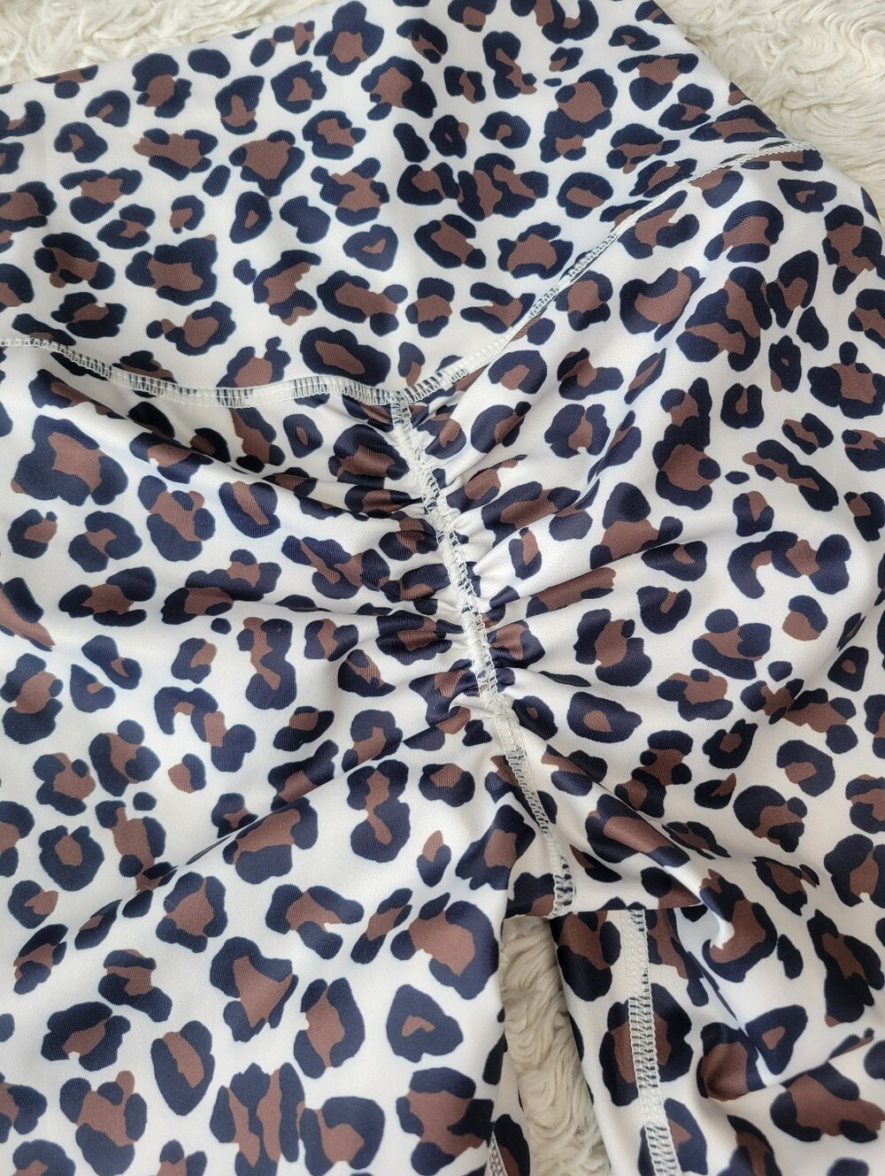 Kill Crew Leopard Print Scrunch Biker Shorts NWT Size XS - Picture 5 of 7